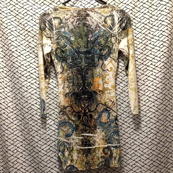 Form fitting top!! - Picture 5 of 6